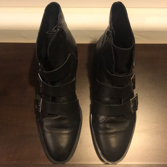 Zara Embroidered Floral Booties - Picture 5 of 9